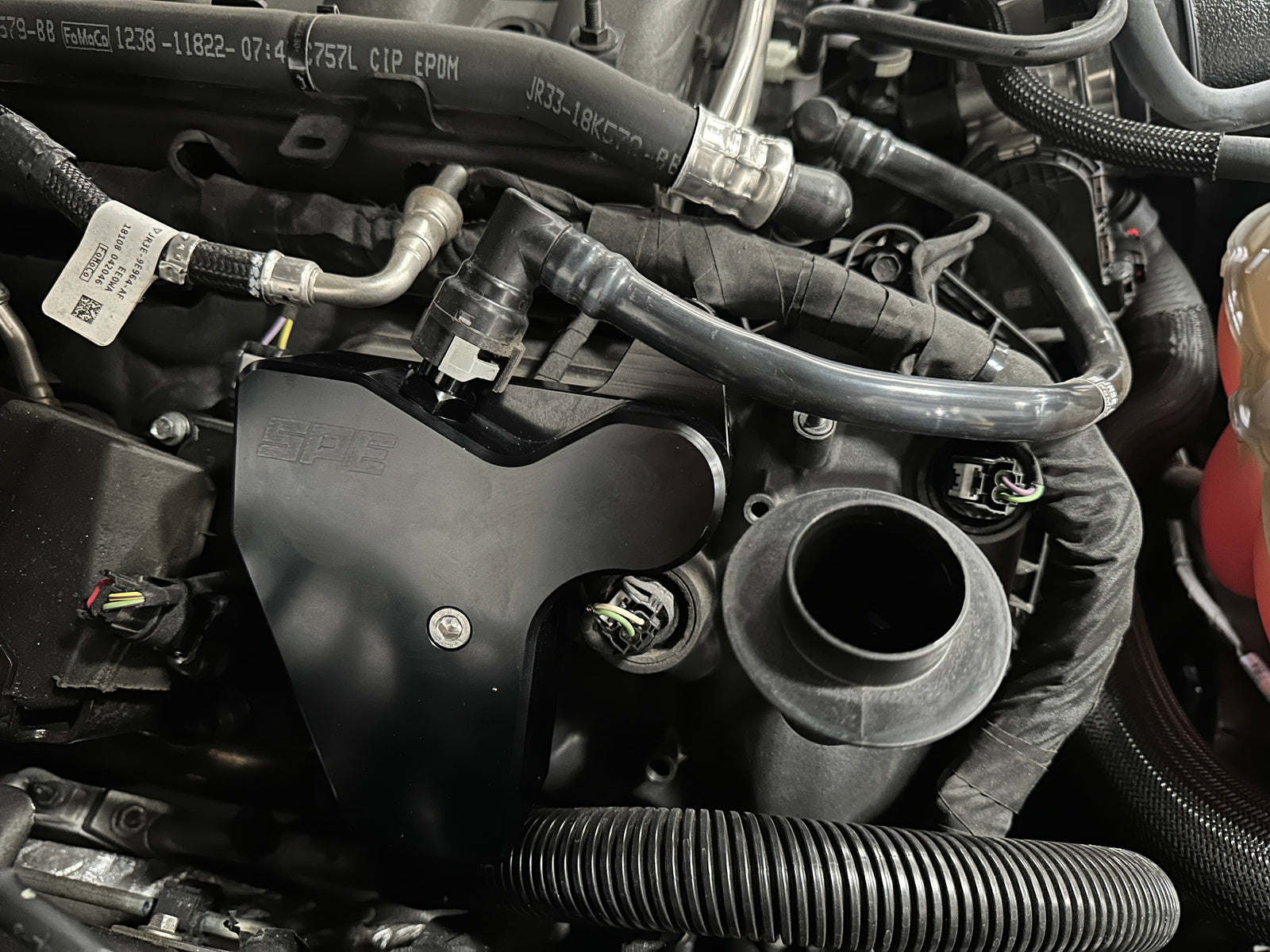 Oil Vapor Control Without Universal Catch-Can Clutter